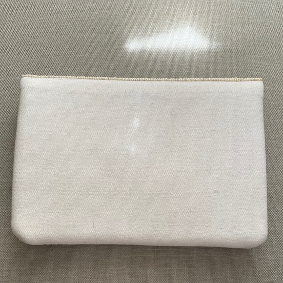 Elegant Cream Beaded Clutch - Picture 2 of 2